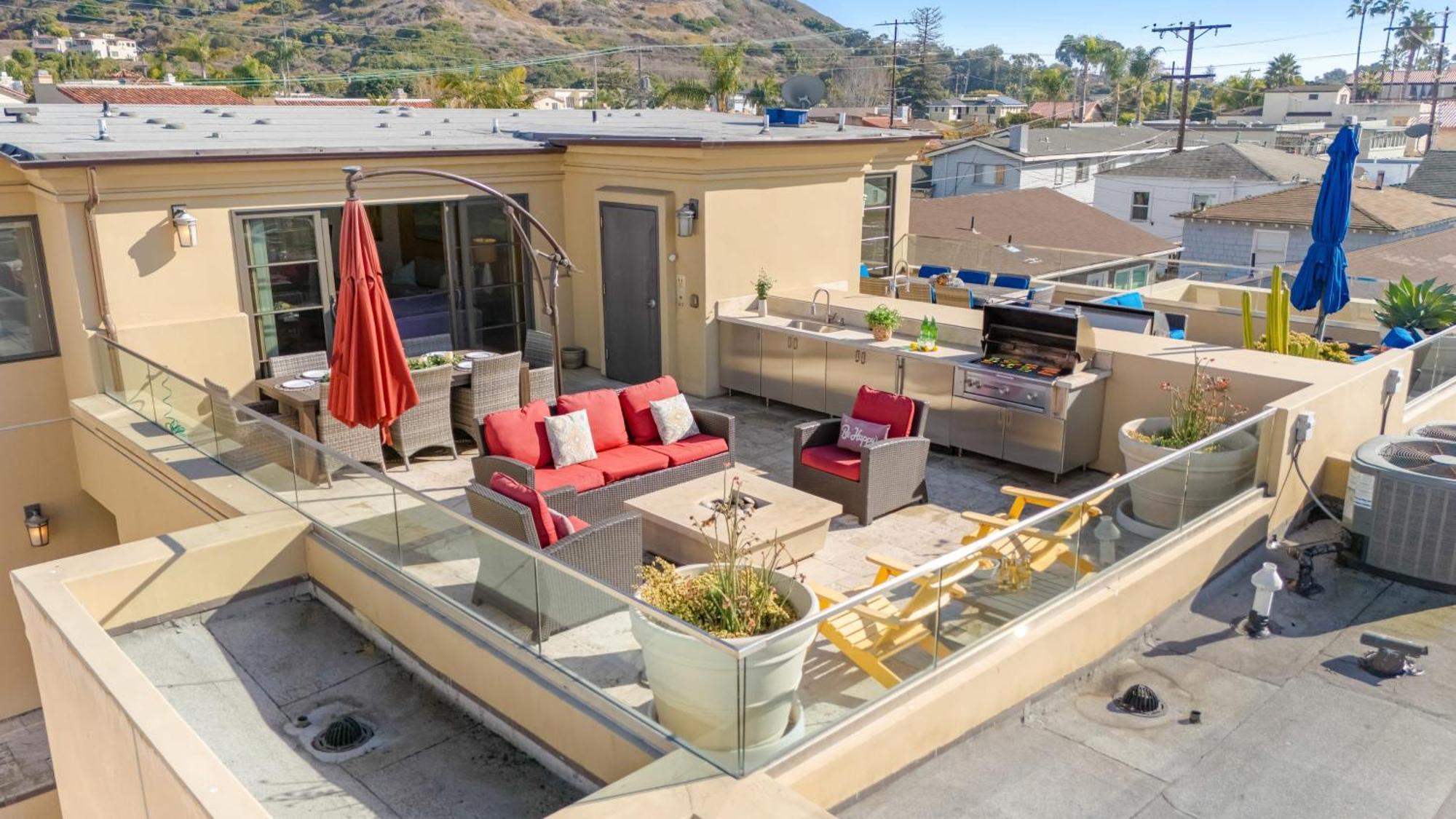 Holiday home Windansea By Avantstay Private Rooftop Patio 2 Blocks To Town *