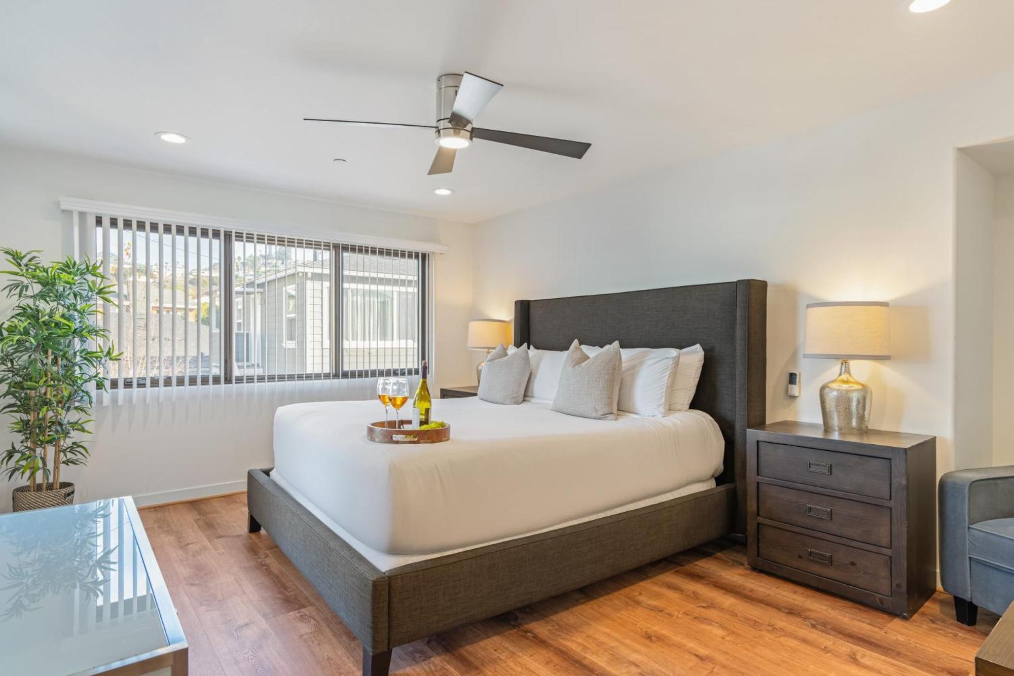 Windansea By Avantstay Private Rooftop Patio 2 Blocks To Town Holiday home San Diego